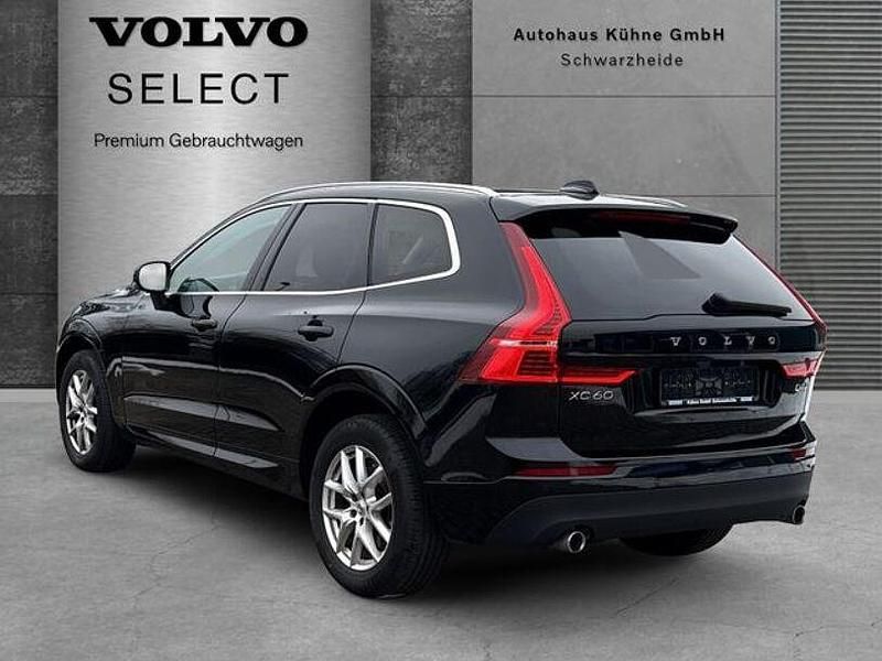 Gebraucht Volvo XC60 Momentum 190 PS (139 kW) 2018 Schwarz SUV