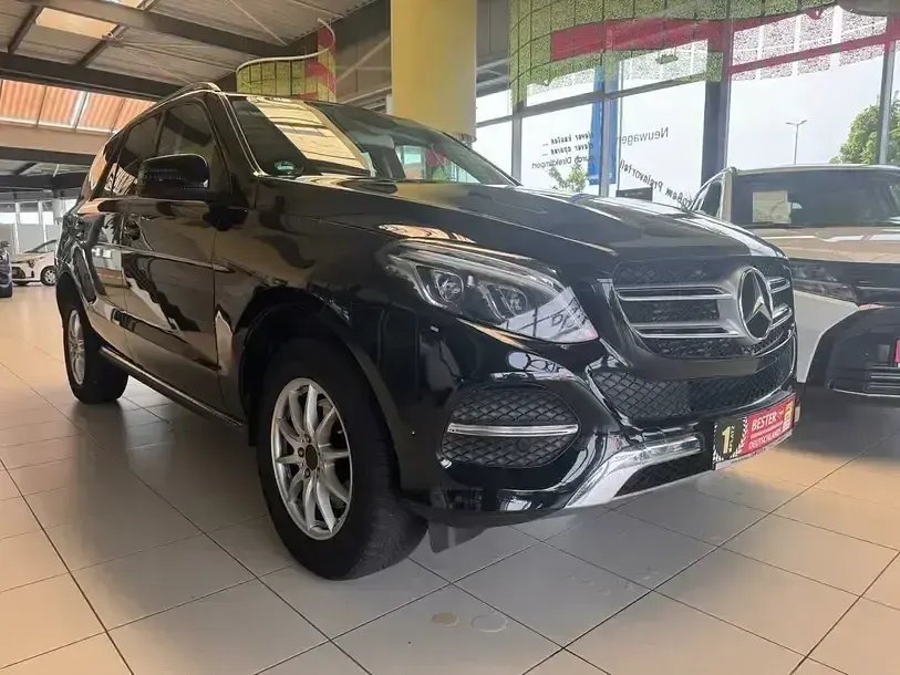 Gebraucht Mercedes GLE350 258 PS (189 kW) 2017 Schwarz SUV