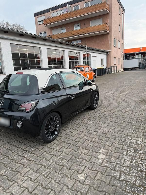 Gebraucht Opel Adam Glam 100 PS (73 kW) 2017 Schwarz Kleinwagen