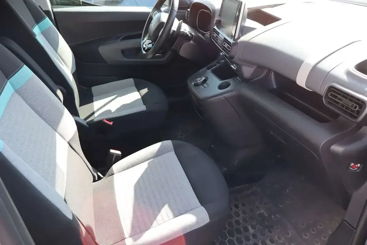 Gebraucht Citroën Berlingo PureTech 131 PS (96 kW) 2020 Stahlgrau metallic Van / Kleinbus