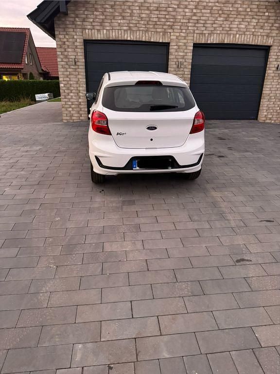 Gebraucht Ford Ka Trend 71 PS (52 kW) 2019 Weiß Limousine