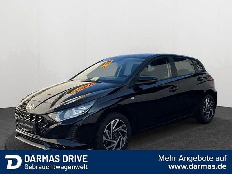 Schwarz Gebraucht 2024 Hyundai i20 Trend Limousine | 16.990 € (Guter Preis) - Bild 1/4