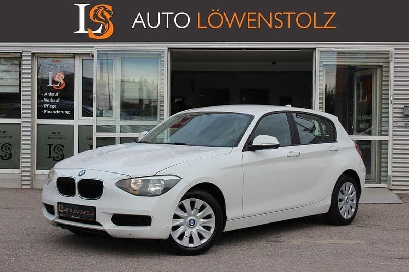 Weiß Gebraucht 2012 BMW 116 Kleinwagen | 4.990 € (Fairer Preis) - Bild 1/4