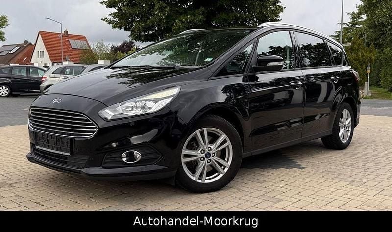 Schwarz Gebraucht 2018 Ford S-MAX Business Edition Van / Kleinbus | 13.400 € (Superpreis) - Bild 1/4