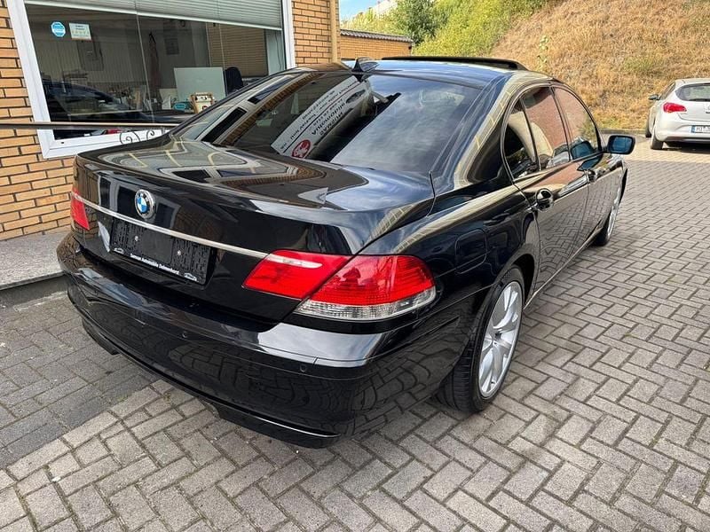 Gebraucht BMW 730 Sport Line 231 PS (169 kW) 2008 Schwarz Limousine