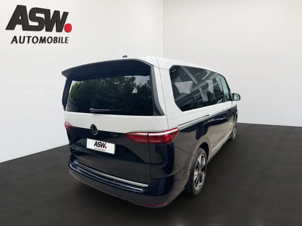 Nowe VW Multivan Life 150 KM (110 kW) 2026 Niebieski Minivan