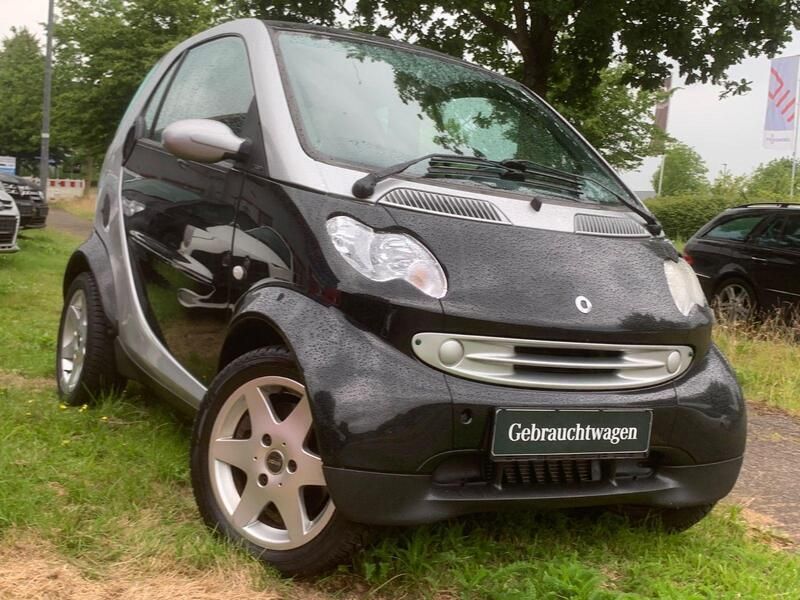 Silber Gebraucht 2005 Smart ForTwo Coupé Passion Coupé | 2.999 € - Bild 1/4