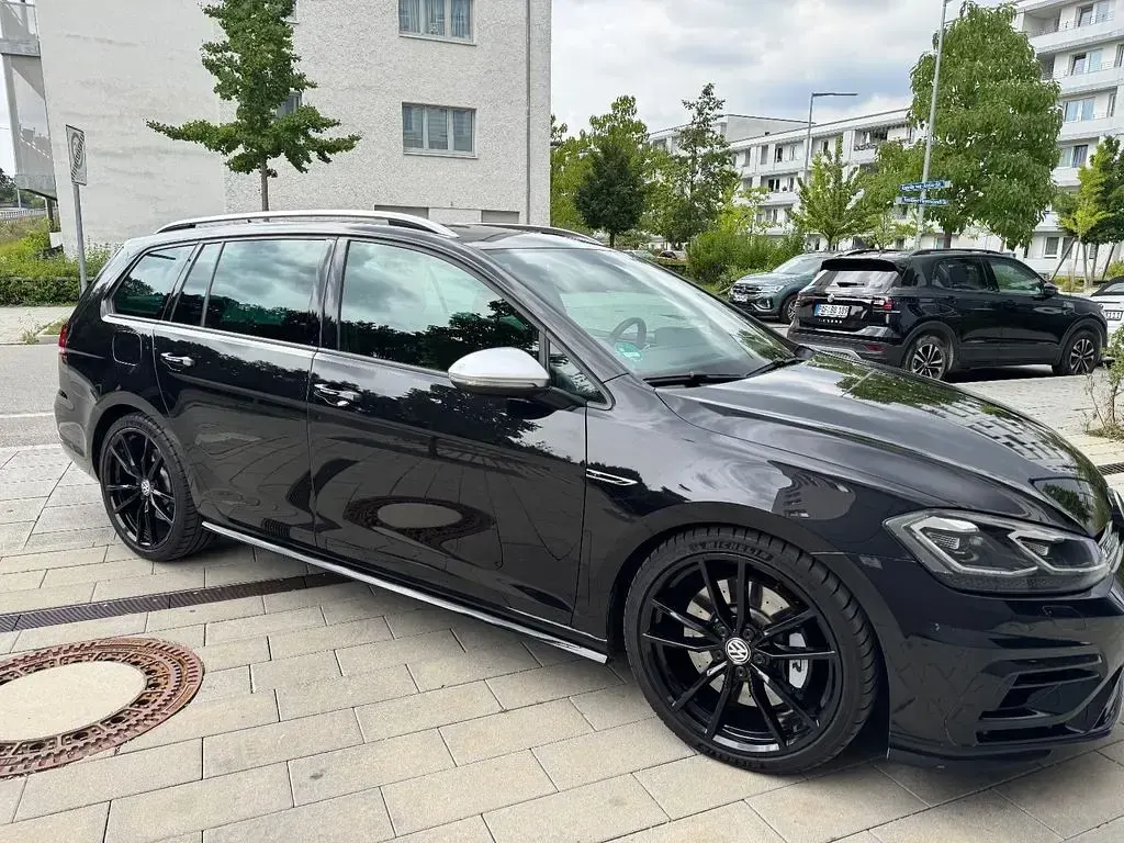 Gebraucht VW Golf VII R 300 PS (220 kW) 2019 Schwarz Kombi