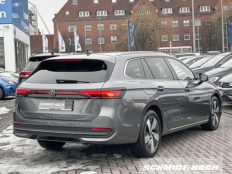 Gebraucht VW Passat Business 150 PS (110 kW) 2024 Grau Kombi