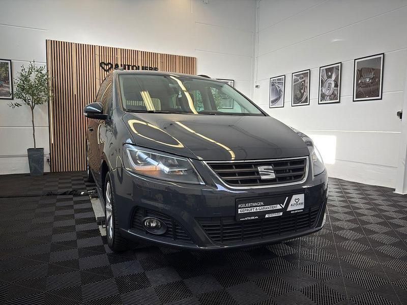 Grau Gebraucht 2019 Seat Alhambra Style Van / Kleinbus | 28.990 € (Fairer Preis) - Bild 1/4
