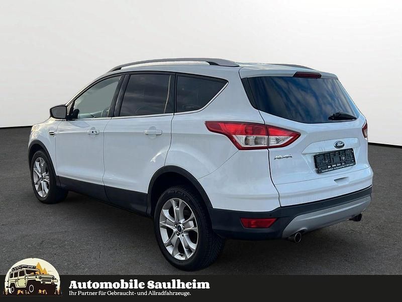 Gebraucht Ford Kuga Titanium 182 PS (133 kW) 2014 Weiß SUV