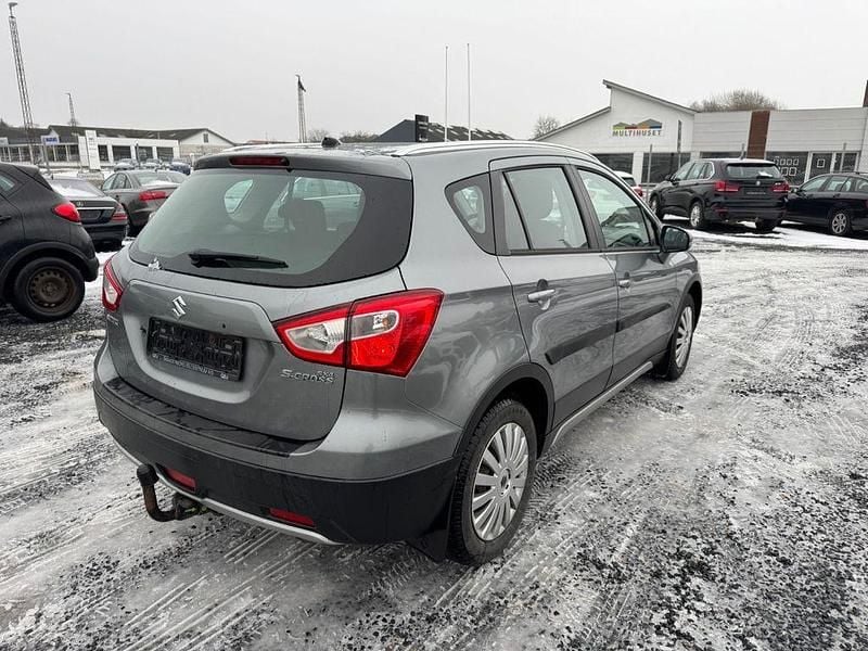 Gebraucht Suzuki SX4 S-Cross Club 120 PS (88 kW) 2013 Grau Limousine