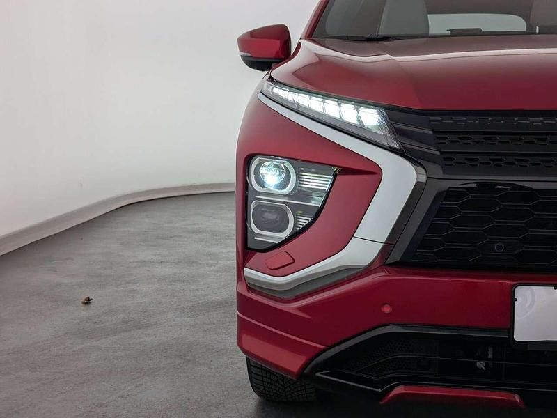 Gebraucht Mitsubishi Eclipse Cross Top 188 PS (138 kW) 2022 Dynamik rot SUV