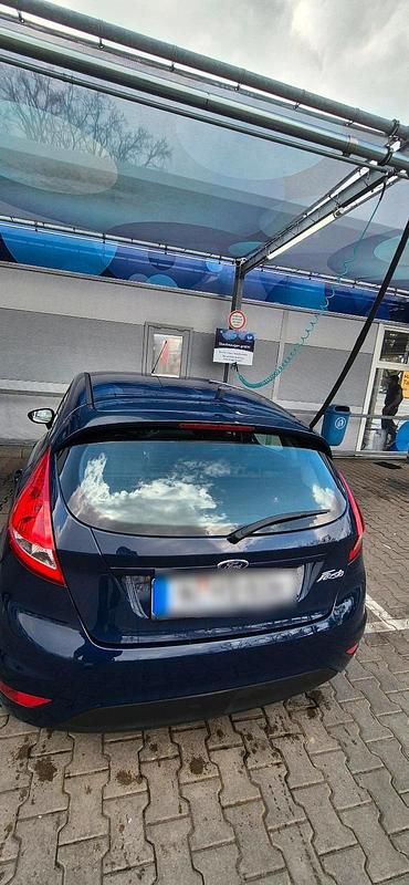 Gebraucht Ford Fiesta 60 PS (44 kW) 2009 Blau Kleinwagen
