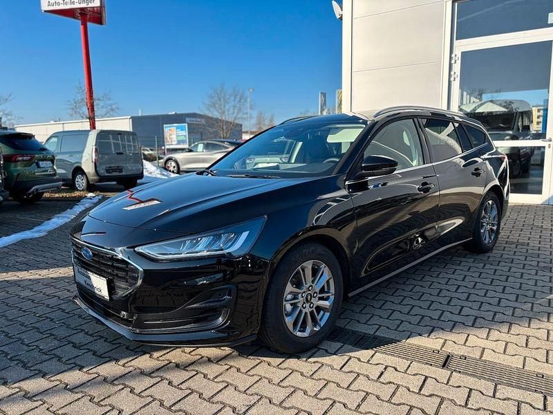 Neu Ford Focus Titanium X 155 PS (114 kW) 2025 Schwarz Limousine