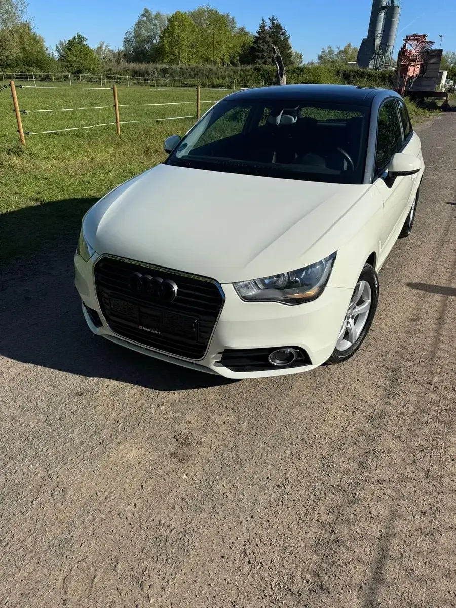 Gebraucht Audi A1 122 PS (89 kW) 2011 Weiß Kleinwagen