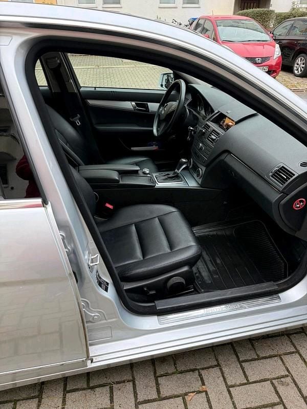 Gebraucht Mercedes C250 204 PS (150 kW) 2011 Limousine
