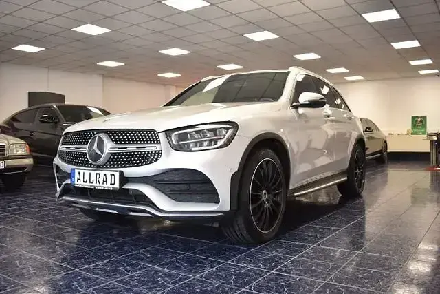 Gebraucht Mercedes GLC400d AMG 330 PS (242 kW) 2020 Silber SUV