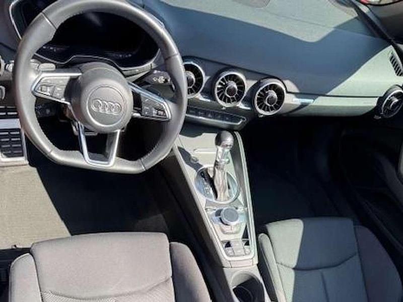 Gebraucht Audi TT Roadster Design 245 PS (180 kW) 2019 Rot Cabrio