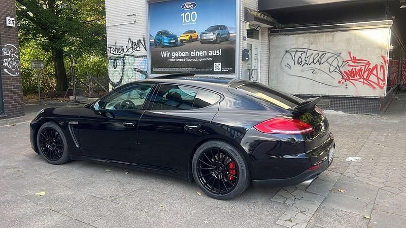 Schwarz Gebraucht 2013 Porsche Panamera Platinum Edition Limousine | 21.000 € (Superpreis) - Bild 1/2