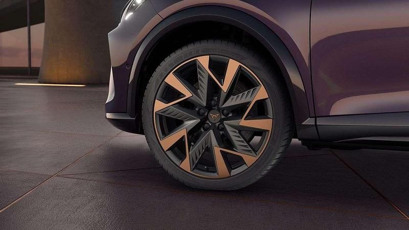 Neu Cupra Formentor VZ 265 PS (194 kW) 2026 Dark void SUV