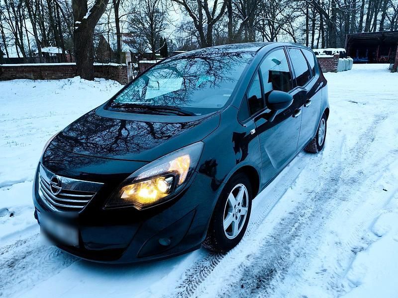 Gebraucht Opel Meriva 120 PS (88 kW) 2011 Schwarz Van / Kleinbus