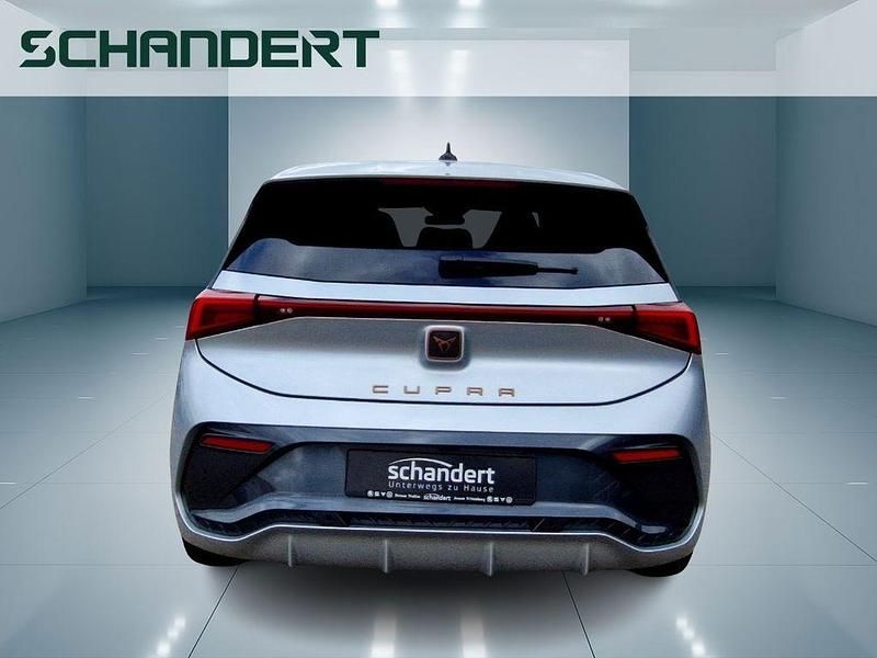 Gebraucht Cupra Born 150 kW (204 PS) 2023 Geysirsilber Kleinwagen