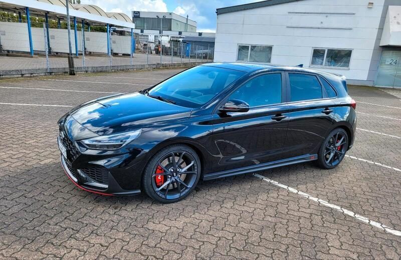 Schwarz Gebraucht 2022 Hyundai i30 N Performance Limousine | 26.900 € (Fairer Preis) - Bild 1/4