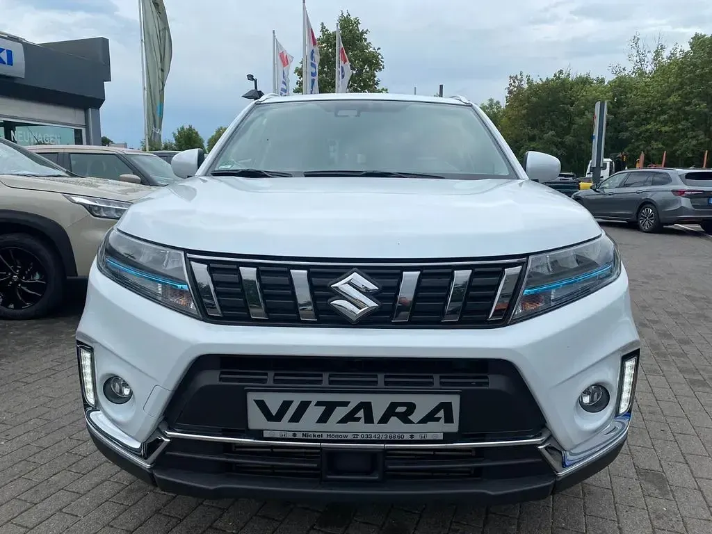 Gebraucht Suzuki Vitara Comfort 129 PS (94 kW) 2022 Weiß SUV