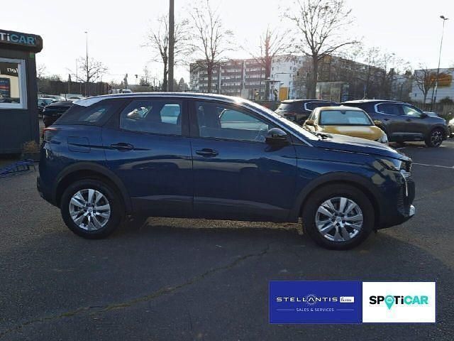 Gebraucht Peugeot 3008 Active 131 PS (96 kW) 2023 Blau SUV