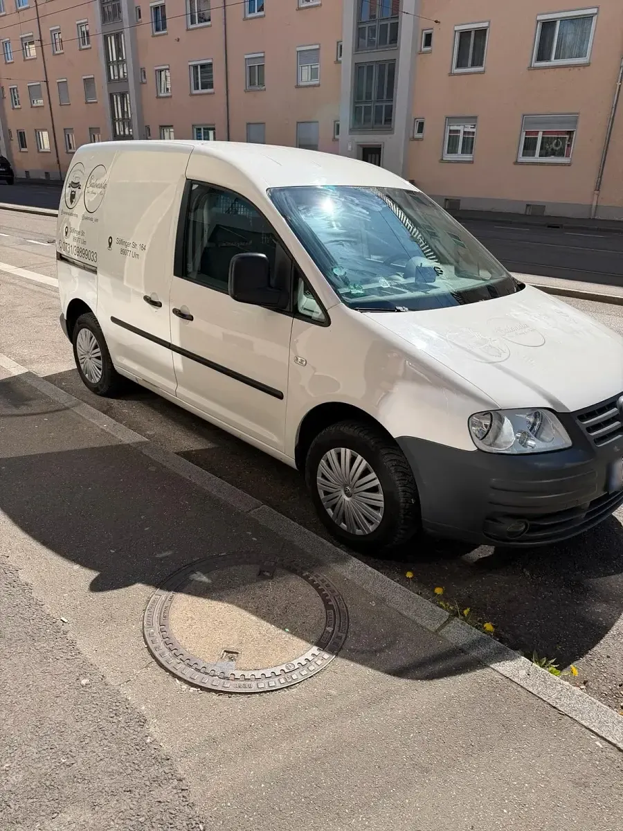 Second-hand VW Caddy 75 CP (55 kW) 2005 Alb Monovolum