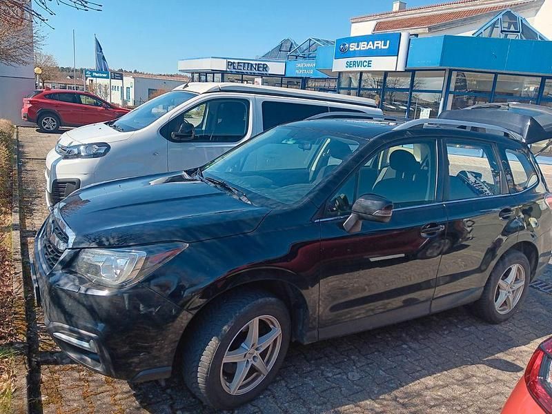 Gebraucht Subaru Forester Exclusive+ 147 PS (108 kW) 2017 Schwarz SUV