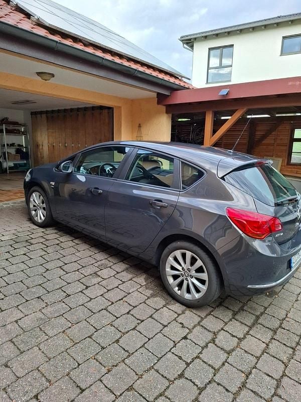 Gebraucht 2013 Opel Astra Limousine | 3.900 € (Superpreis) - Bild 1/4