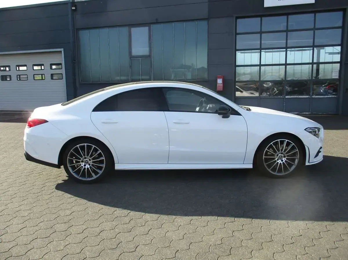 Gebraucht Mercedes CLA250 AMG line 224 PS (164 kW) 2020 Polarweiss  unilack Coupé