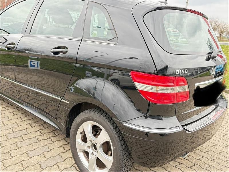 Gebraucht Mercedes B150 95 PS (69 kW) 2009 Schwarz Van / Kleinbus