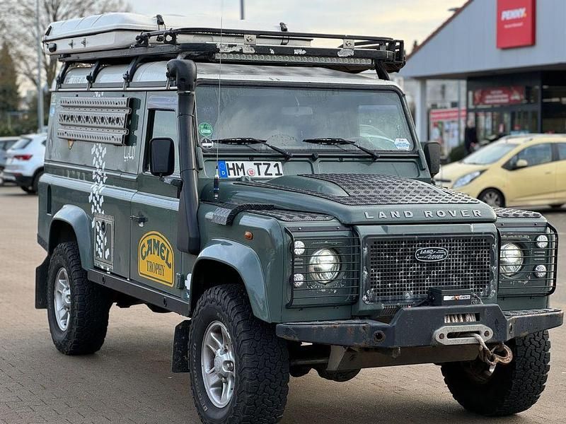 Gebraucht Land Rover Defender 122 PS (89 kW) 2009 Grün SUV