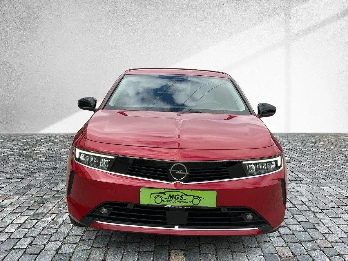 Gebraucht Opel Astra Elegance 110 PS (80 kW) 2023 Kardio rot metallic Limousine