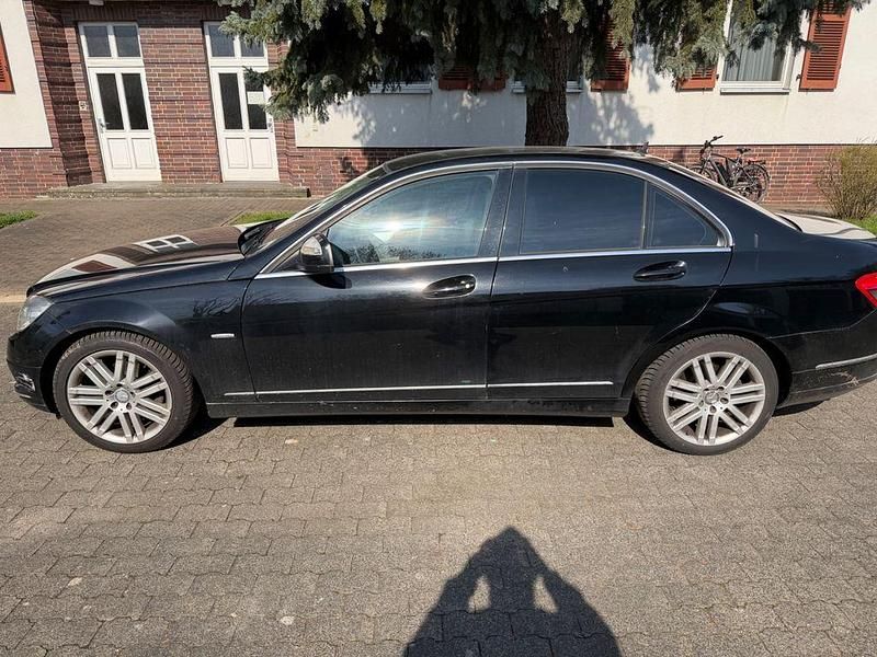 Gebraucht Mercedes C280 231 PS (169 kW) 2008 Schwarz Limousine