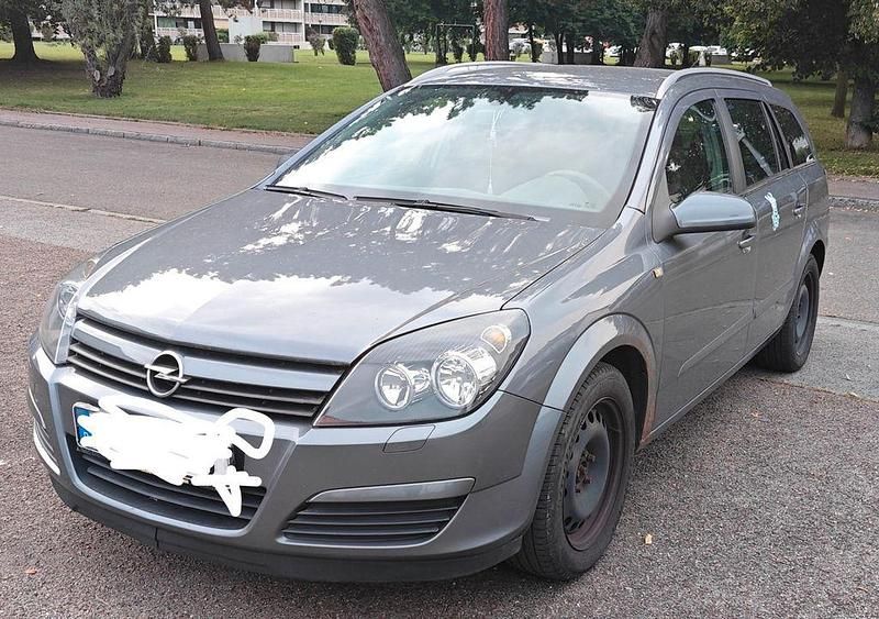 Grau Gebraucht 2005 Opel Astra Edition Limousine | 1.500 € (Guter Preis) - Bild 1/4
