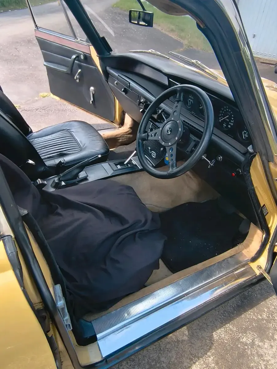 Gebraucht Rover 3500 143 PS (105 kW) 1972 Gelb Limousine
