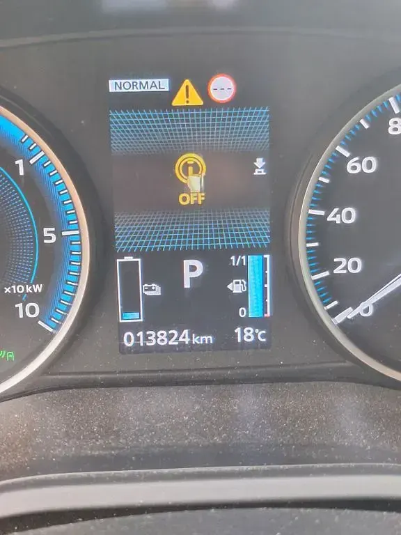 Używany Mitsubishi Eclipse Cross Select 188 KM (138 kW) 2024 Niebieski SUV