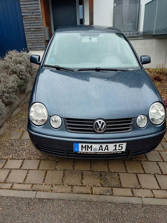 Gebraucht VW Polo Basis 64 PS (47 kW) 2005 Blau Kleinwagen