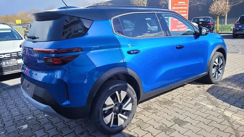 Neu Opel Frontera Ultimate 145 PS (106 kW) 2026 Effekt blau / dach schwarz SUV