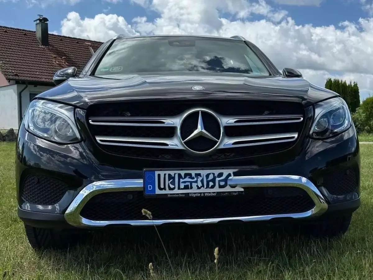 Gebraucht Mercedes GLC220 AMG line 170 PS (125 kW) 2016 Schwarz SUV
