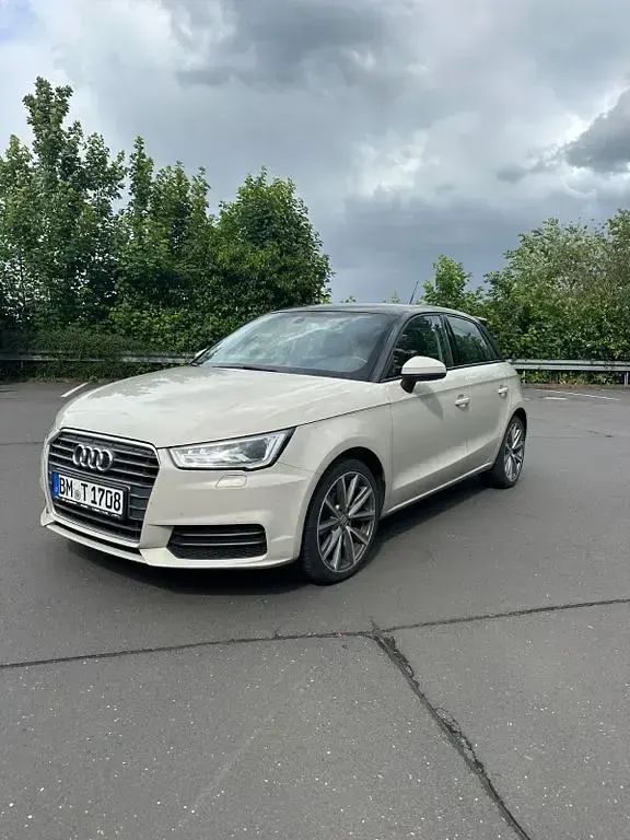 Gebraucht Audi A1 95 PS (69 kW) 2018 Beige Limousine