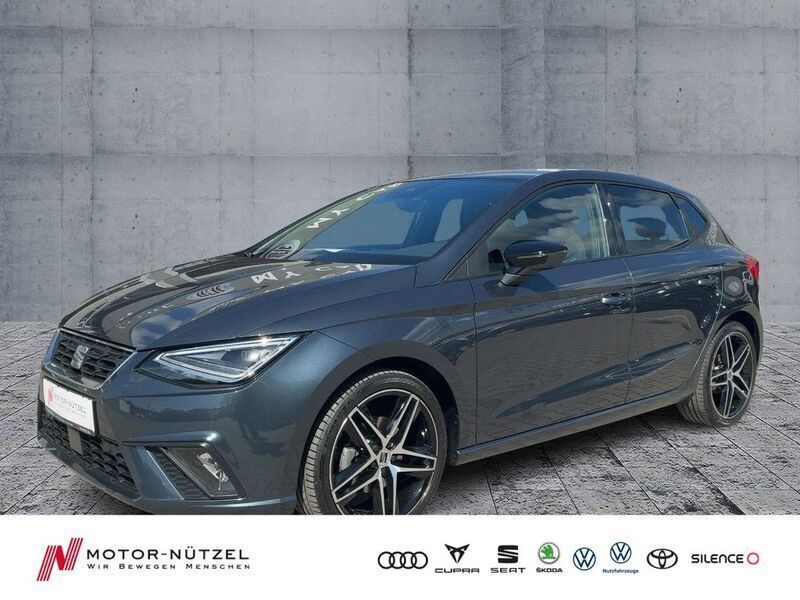 Grau Gebraucht 2022 Seat Ibiza FR-Line Kleinwagen | 20.490 € (Guter Preis) - Bild 1/4