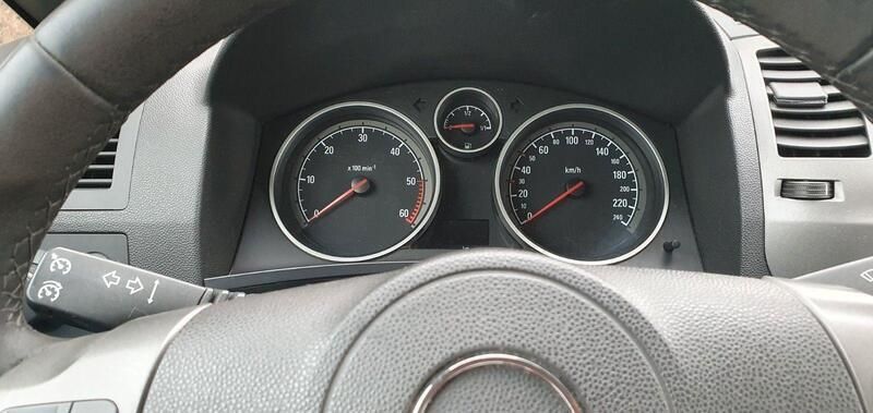 Gebraucht 2007 Opel Zafira Cosmo Van / Kleinbus | 2.700 € (Fairer Preis) - Bild 1/4