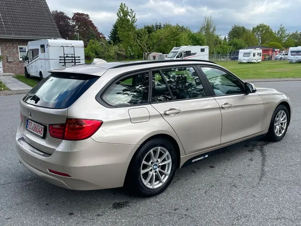 Gebraucht BMW 320 M Sport 184 PS (135 kW) 2012 Silber Kombi