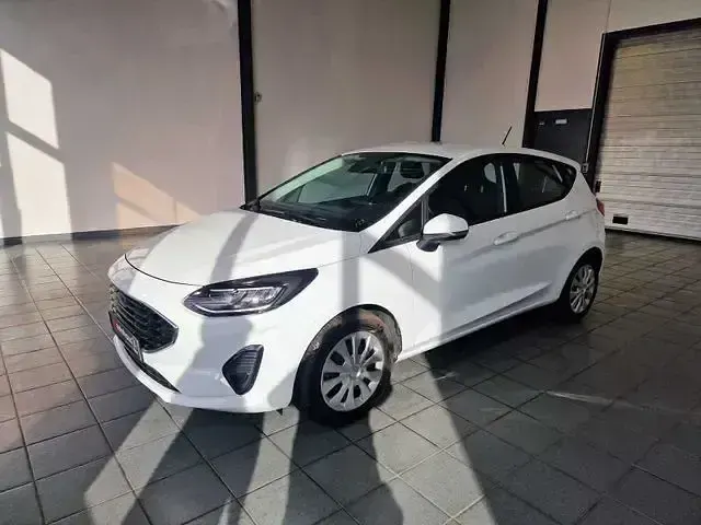 Gebraucht Ford Fiesta Cool & Connect 75 PS (55 kW) 2022 Weiß Kleinwagen