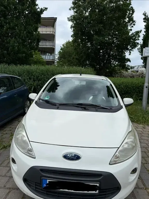 Gebraucht Ford Ka 69 PS (50 kW) 2009 Weiß Kleinwagen